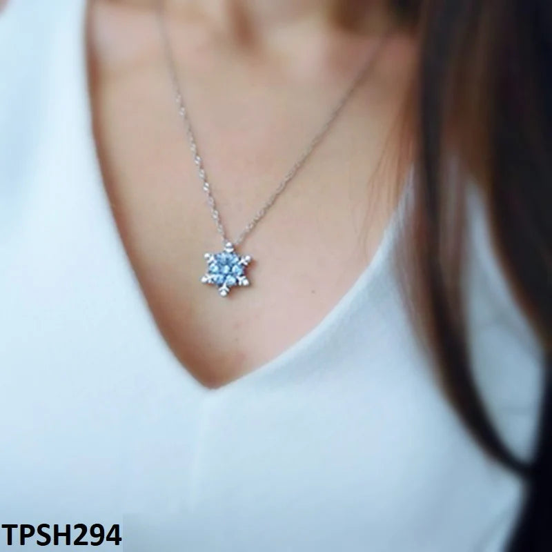 🌟✨ Aqua Flower Star Curb Chain Pendant – Shine Bright, Like a Star! ✨🌸